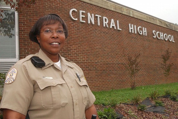 Security Resource Officer Carolyn Gudger